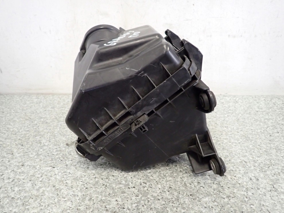 MITSUBISHI GRANDIS 2.0 DID 03-10 OBUDOWA FILTRA POWIETRZA 2/6