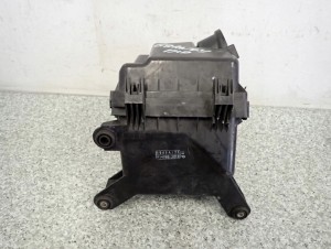 MITSUBISHI GRANDIS 2.0 DID 03-10 OBUDOWA FILTRA POWIETRZA 3/6 MINIATURA