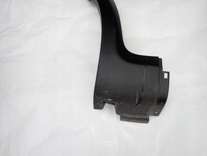 SUZUKI SX4 06-12 LISTWA BŁOTNIKA PRZEDNIA LEWA 3/10 MINIATURA