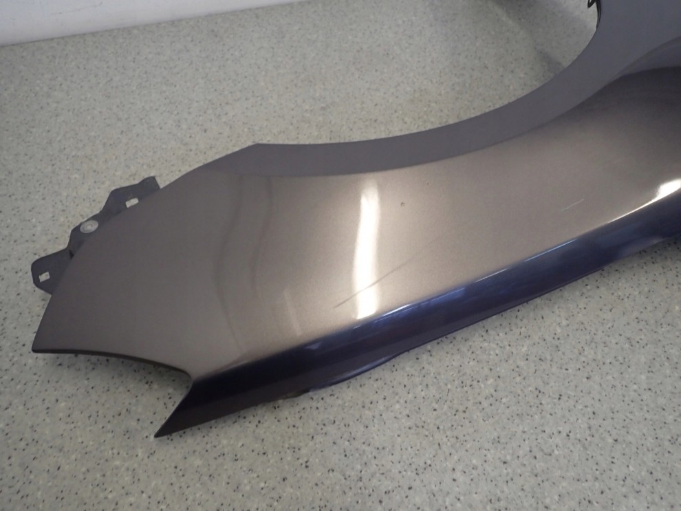 MAZDA3 MAZDA 3 BK HB 03-07 BŁOTNIK PRZEDNI PRAWY 32S 8/14