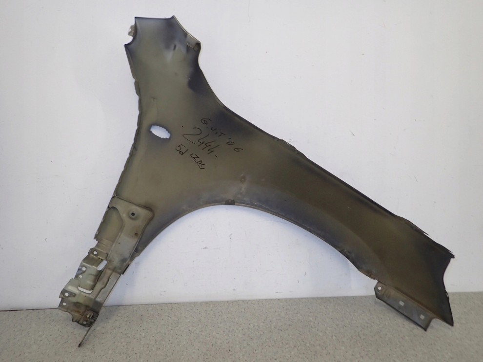 SUZUKI GRAND VITARA II 05 - BŁOTNIK PRZEDNI LEWY ZDL 8/10