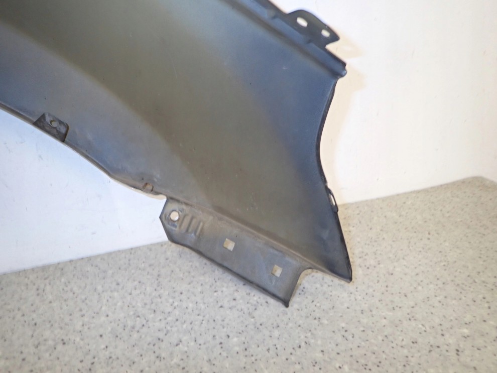 SUZUKI GRAND VITARA II 05 - BŁOTNIK PRZEDNI LEWY ZDL 9/10