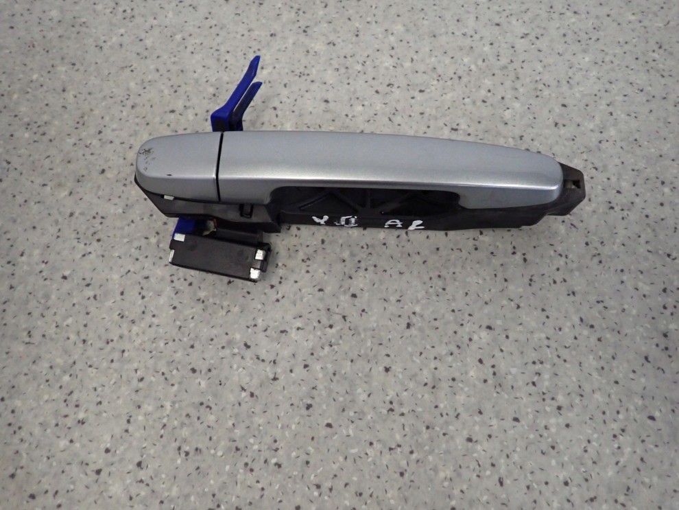 TOYOTA YARIS II 06-11 KLAMKA DRZWI TYLNA LEWA 1/8