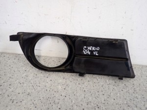 TOYOTA COROLLA VERSO 04-07 KRATKA ZAŚLEPKA HALOGENU LEWA 4/6 MINIATURA