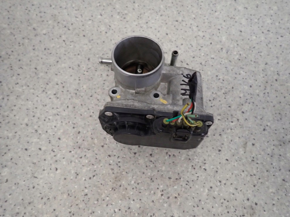 SUZUKI SWIFT MK6 1.3i 07-09 PRZEPUSTNICA POWIETRZA ELEKTRYCZNA 1/7