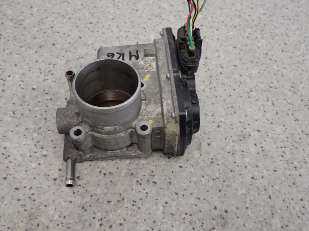 SUZUKI SWIFT MK6 1.3i 07-09 PRZEPUSTNICA POWIETRZA ELEKTRYCZNA 5/7