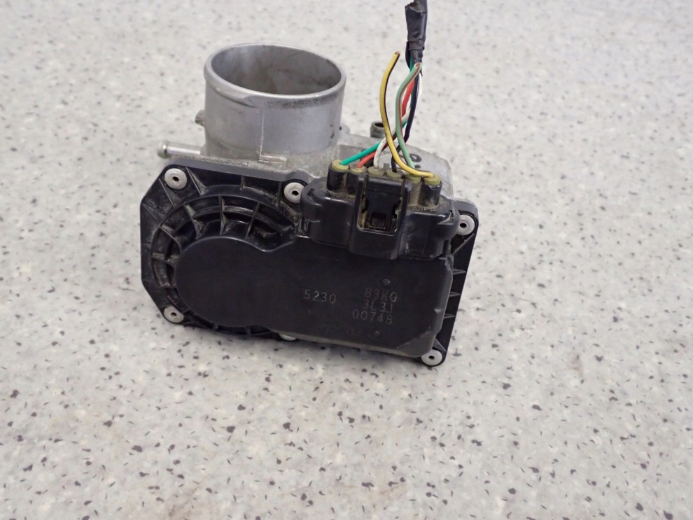 SUZUKI SWIFT MK6 1.3i 07-09 PRZEPUSTNICA POWIETRZA ELEKTRYCZNA 6/7