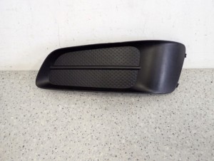 TOYOTA COROLLA VERSO 07- KRATKA ZAŚLEPKA HALOGENU LEWA