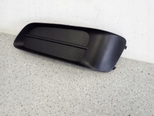 TOYOTA COROLLA VERSO 07- KRATKA ZAŚLEPKA HALOGENU LEWA 3/8 MINIATURA