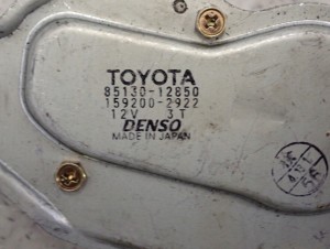 TOYOTA COROLLA E11 HB 3 DRZWI SILNICZEK WYCIERACZKI TYŁ EUROPA 6/8 MINIATURA