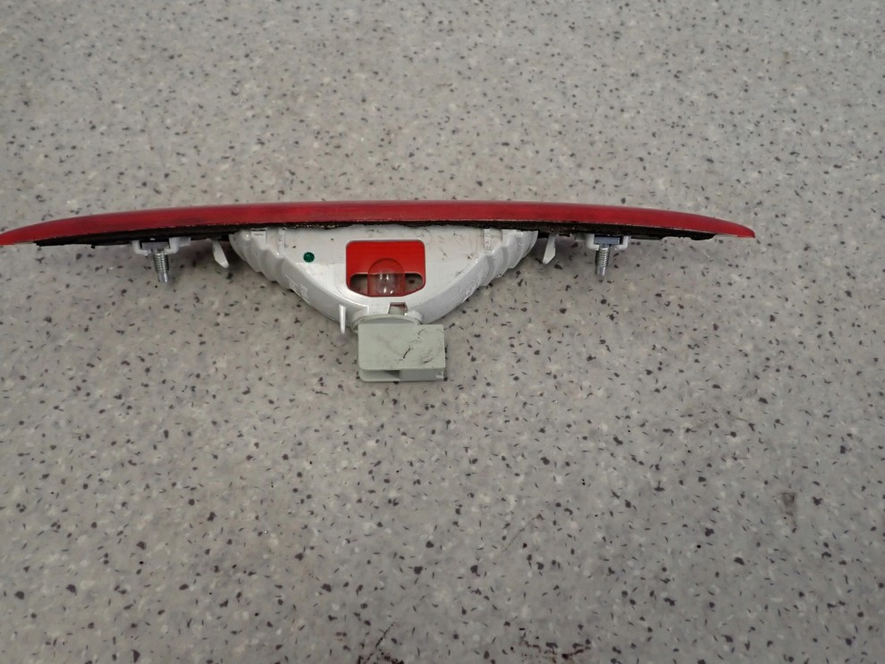 NISSAN NOTE 06-11 LAMPKA STOPU III STOP W KLAPIE 5/6