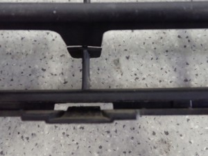 SUZUKI SWIFT 07-09 ATRAPA GRILL KRATKA DOLNA W ZDERZAK 8/10 MINIATURA