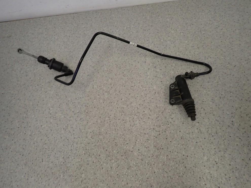 SUZUKI SWIFT MK6 05-10 1.3i WYSPRZĘGLIK POMPKA SPRZĘGŁA PRZEWÓD 2/8