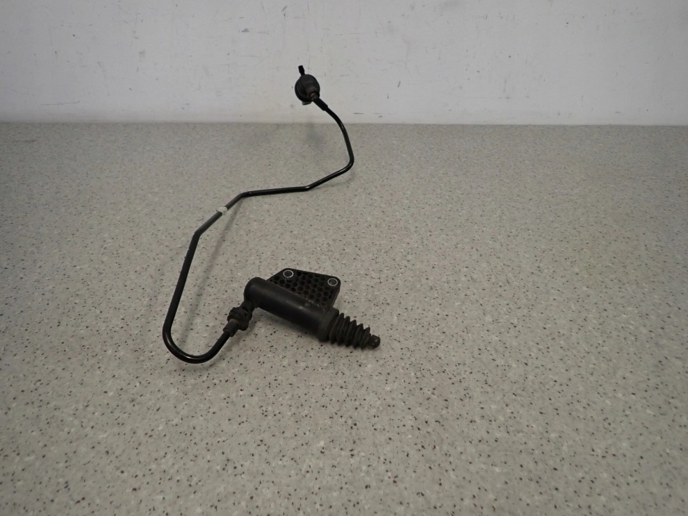 SUZUKI SWIFT MK6 05-10 1.3i WYSPRZĘGLIK POMPKA SPRZĘGŁA PRZEWÓD 7/8