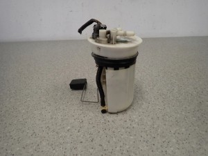 MITSUBISHI SPACE STAR BENZYNA 98- POMPA PALIWA PŁYWAK