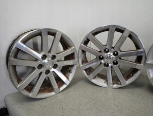 SUZUKI GRAND VITARA 06- FELGI ALUMINIOWE KOMPLET 17x6.5J 5X114.3 6/10 MINIATURA