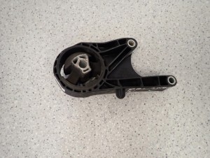 CHEVROLET ORLANDO 1.4T 10- PODUSZKA SILNIKA PRZÓD 2/6 MINIATURA