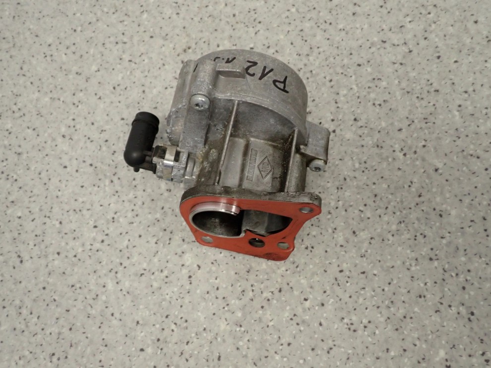 NISSAN PRIMERA P12 1.9 DCI DIESEL POMPA VACUM PODCIŚNIENIOWA 3/9