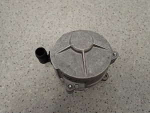 NISSAN PRIMERA P12 1.9 DCI DIESEL POMPA VACUM PODCIŚNIENIOWA 7/9 MINIATURA