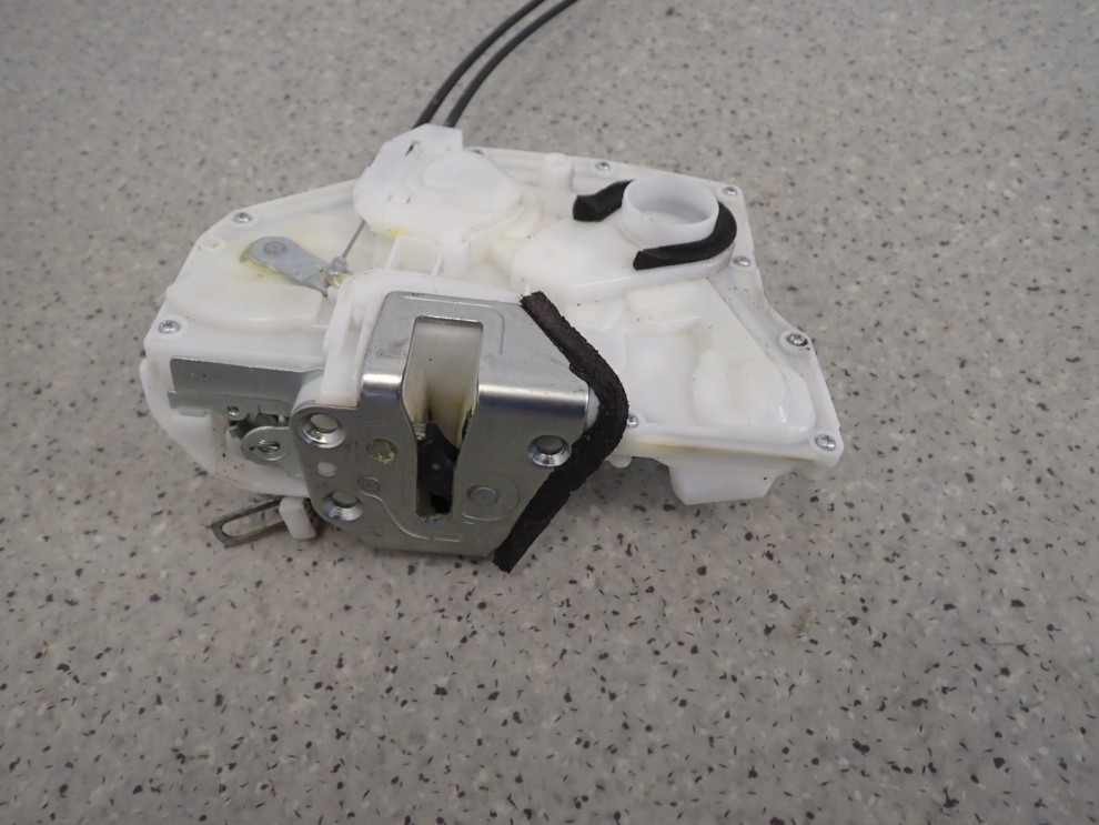 SUZUKI SX4 S-CROSS 13-16 ZAMEK DRZWI PRZEDNI PRAWY 5/5