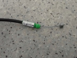 SUZUKI GRAND VITARA 06-11 LINKA OTWIERANIA MASKI POKRYWY SILNIKA 3/6 MINIATURA