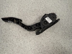 GRAND VITARA II 06- PEDAŁ GAZU EUROPA 15900-65J02