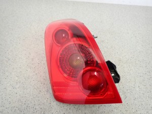 NISSAN PRIMERA 02-07 P12 HB 5D LAMPA TYLNA LEWA