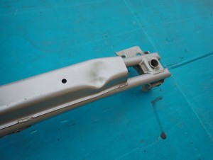 SUZUKI SPLASH 08-14 BELKA GÓRNA ZDERZAKA PRZEDNIEGO 4/7 MINIATURA