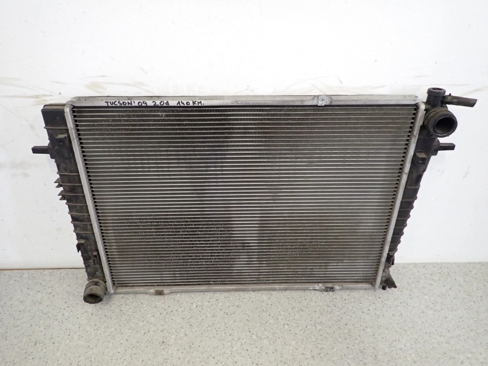 HYUNDAI TUCSON CRDI 07-09 CHŁODNICA WODY 2/5