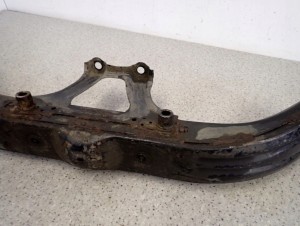 TOYOTA CELICA VI 94-99 BELKA TYLNA ZAWIESZENIA 9/9 MINIATURA