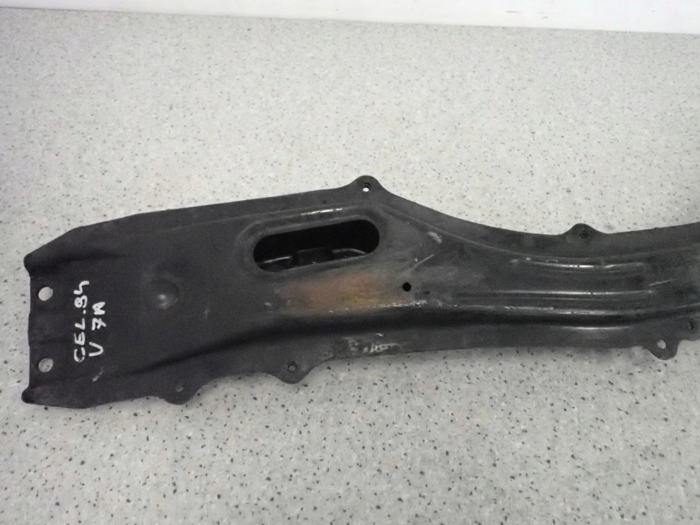 TOYOTA CELICA VI 94-99 BELKA PRZEDNIA POD SILNIK WZDŁUŻNA 5/6