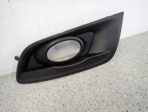 MAZDA3 MAZDA 3 BK HB 06-08 ZAŚLEPKA HALOGENU LEWA KRATKA RAMKA 2/5 MINIATURA