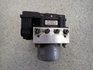 LEGACY OUTBACK 03- 2.5 POMPA ABS STEROWNIK 4/7 MINIATURA