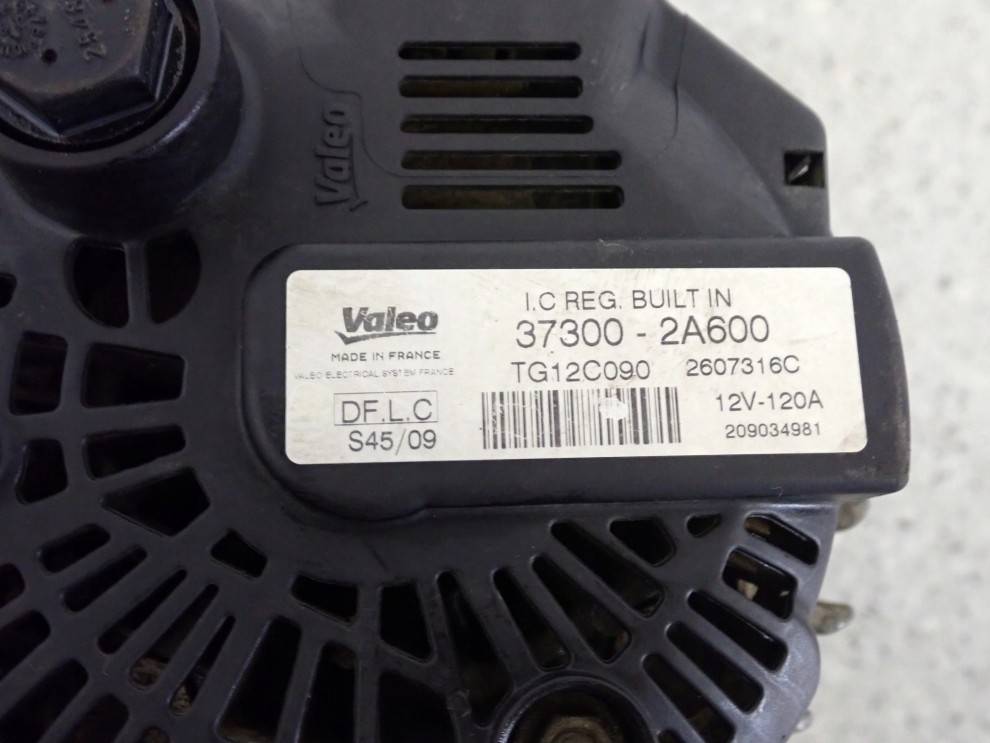 KIA VENGA 09- 1.4 CRDI ALTERNATOR 7/7