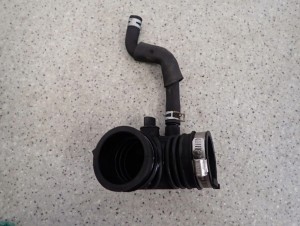 SUZUKI CELERIO 1.0i 14-19 PRZEWÓD RURA POWIETRZA KOLANKO 5/6 MINIATURA