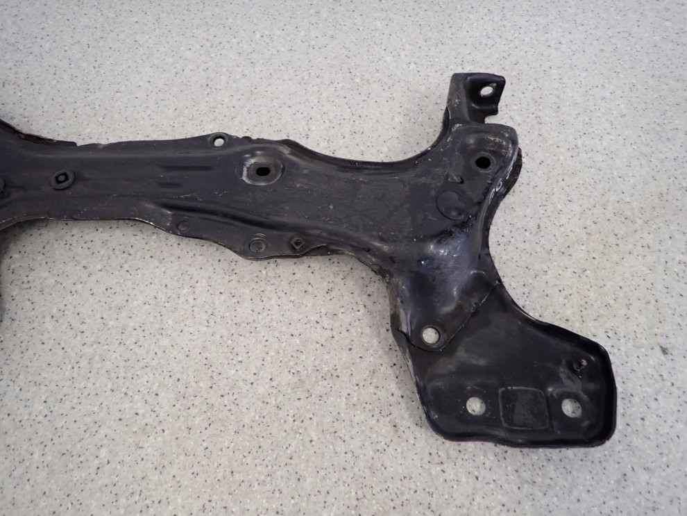 TOYOTA COROLLA E9 87-91 SANKI BELKA ZAWIESZENIA PRZEDNIEGO 3/6