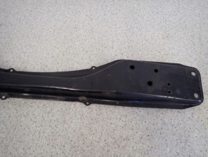 TOYOTA AVENSIS VERSO 01- BELKA WZDŁUŻNA SILNIKA 5/6 MINIATURA