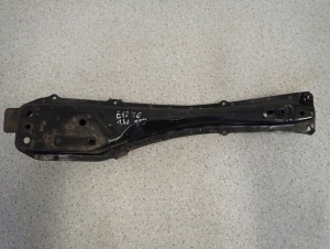 TOYOTA COROLLA E12 HB 02-07 BELKA WZDŁUŻNA