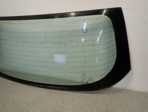 TOYOTA COROLLA E12 HB 02-07 SZYBA TYLNA W KLAPE BAGAŻNIKA 3/6 MINIATURA