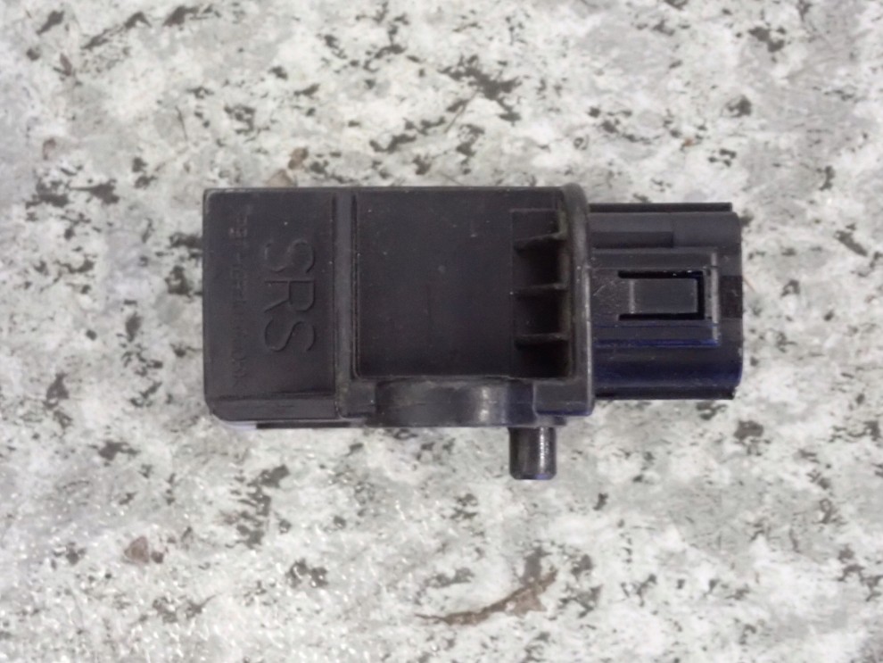 HONDA CIVIC UFO VIII 06- CZUJNIK ZDERZENIOWY SRS PRZEDNI 3/8