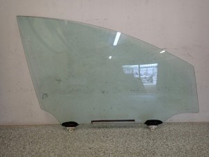 TOYOTA COROLLA VERSO 04-09 SZYBA DRZWI PRZEDNIA PRAWA