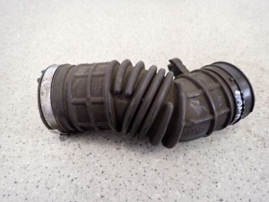 SUZUKI LIANA 02-07 1.3 BENZ RURA POWIETRZA 3/4 MINIATURA