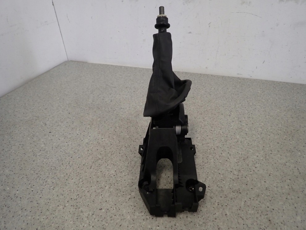 TOYOTA YARIS II 6B 09-12 LEWAREK DŹWIGNIA ZMIANY BIEGÓW 2/8