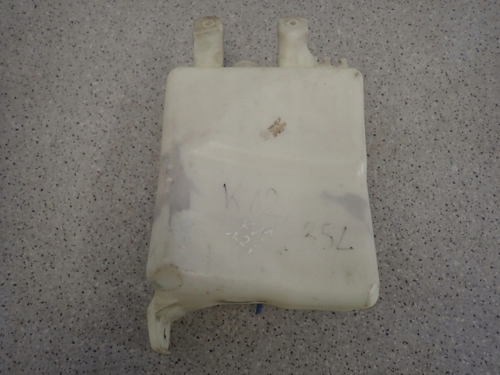 NISSAN MICRA K12 03-10 ZBIORNICZEK PŁYNU DO SPRYSKIWACZY 3.5L 3/4