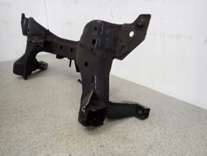 KIA CARENS II 2.0D 02-06 BELKA ZAWIESZENIA PRZEDNIEGO SANKI 8/11 MINIATURA