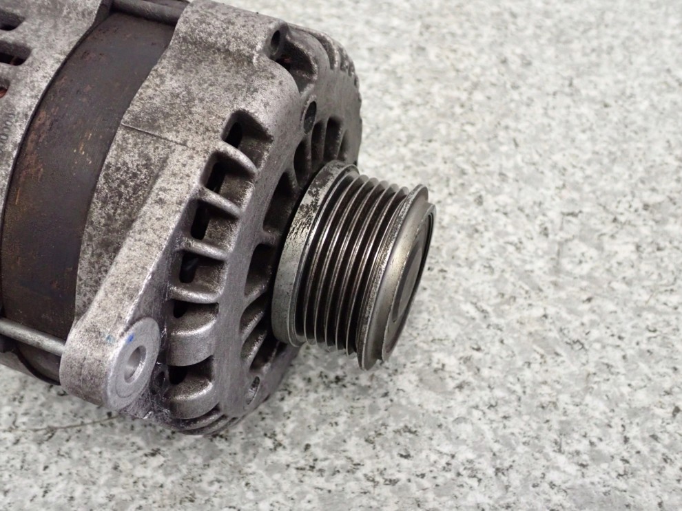 CHEVROLET CRUZE 1.7d 08- ALTERNATOR 5/7