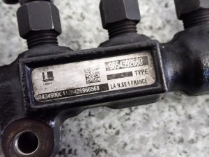 MAZDA 2 MAZDA2 1.4 DIESEL 03-07 LISTWA WTRYSKOWA 2/3 MINIATURA