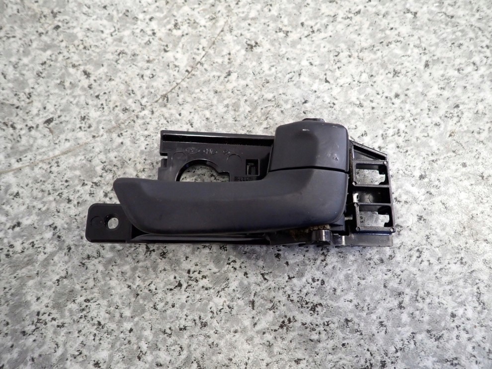 KIA SPORTAGE II 04-10 KLAMKA WEWNĘTRZNA TYLNA PRAWA 1/5