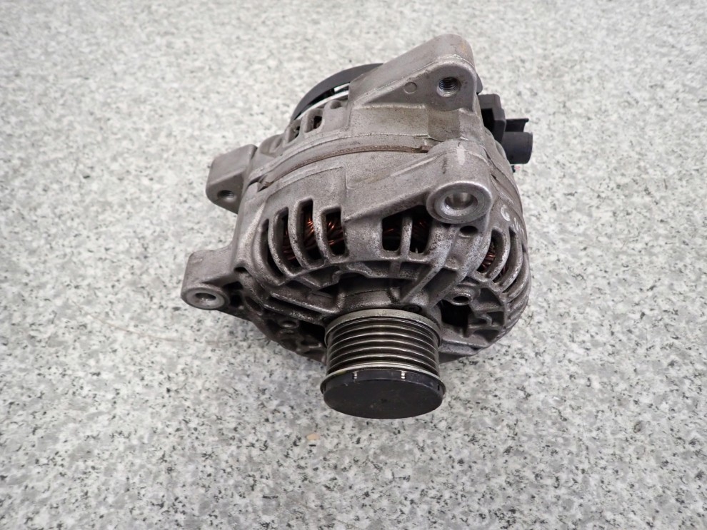 SUZUKI GRAND VITARA 2.0 TD 01-05 ALTERNATOR 2/7