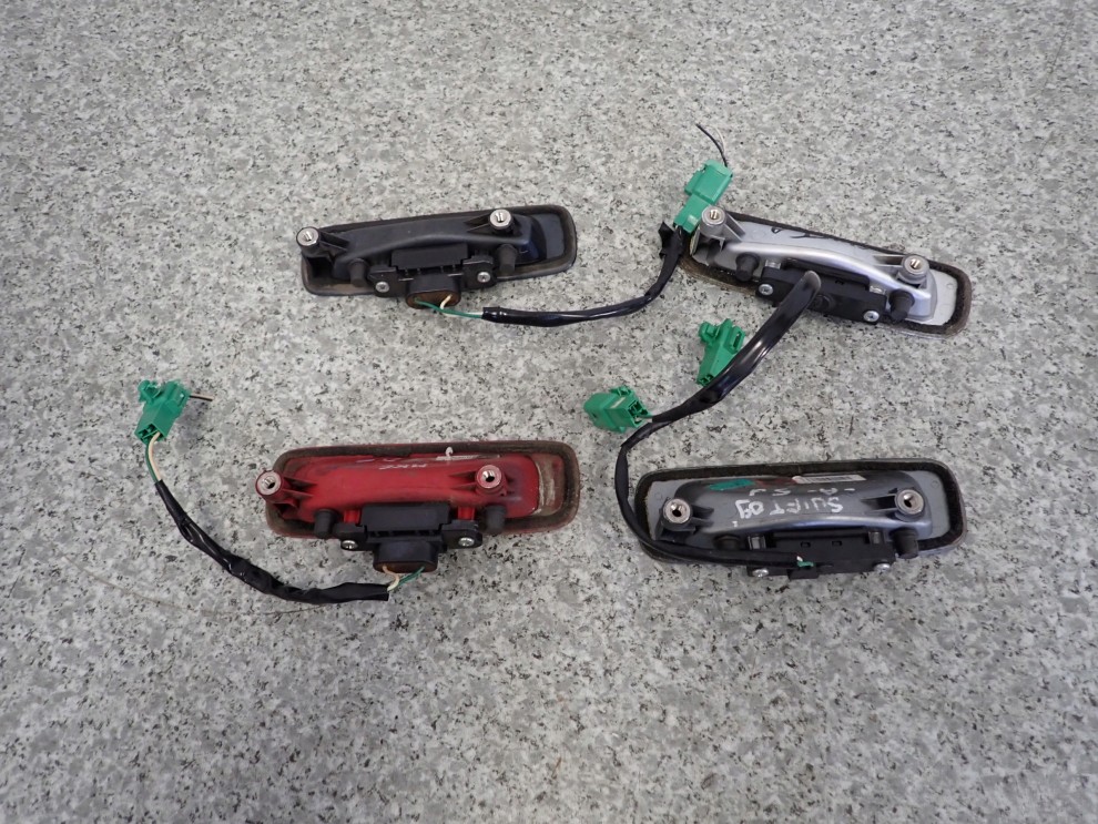 SUZUKI SWIFT MK6 04- KLAMKA TYLNEJ KLAPY SWITCH 5/6